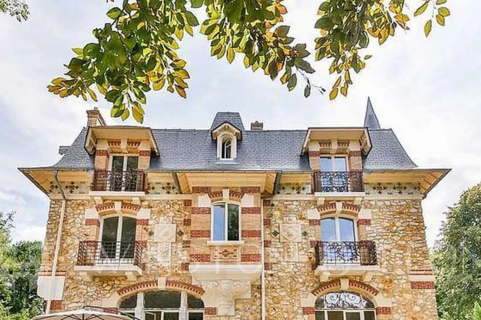 Lieux événementiels, LE MANOIR - PARIS COUNTRY CLUB