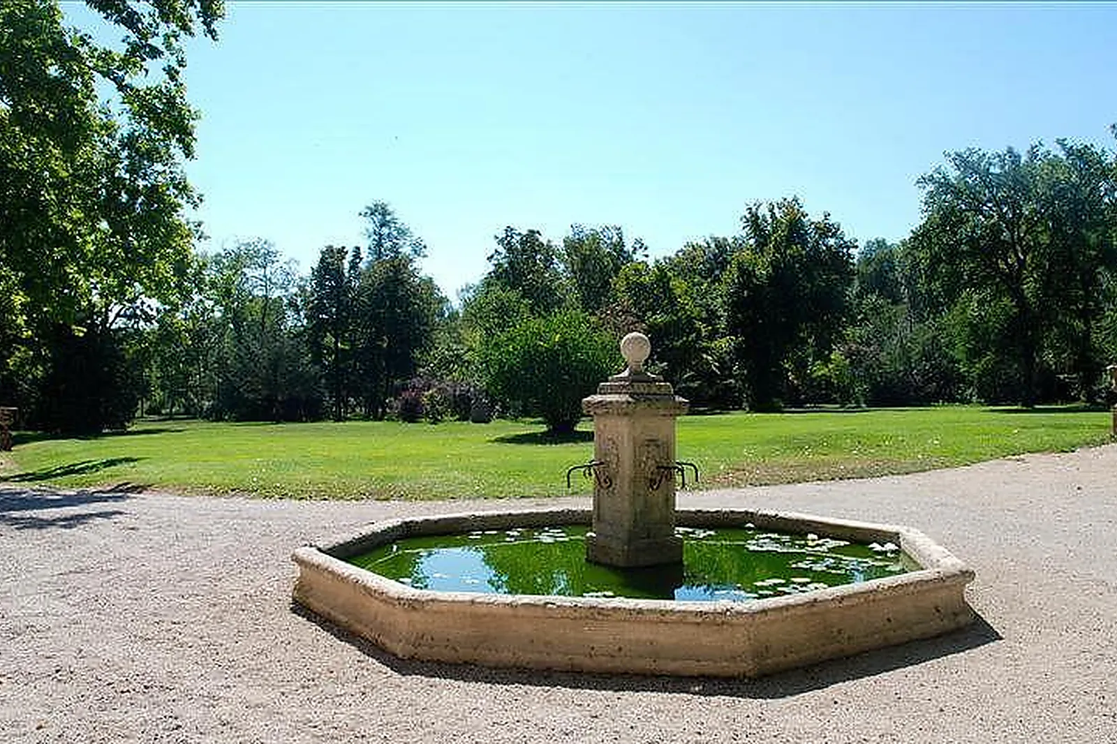 Lieux événementiels, CHÂTEAU DE LA GARDE
