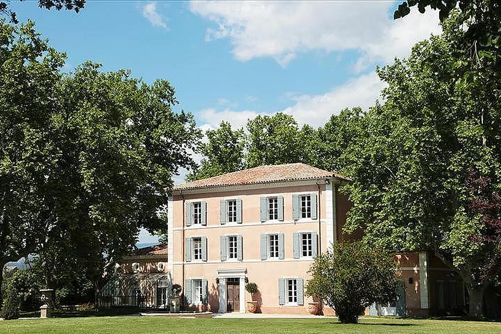 Lieux événementiels, CHÂTEAU DE LA GARDE