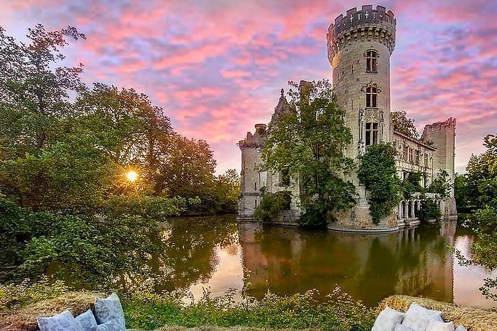 Lieux événementiels, CHÂTEAU DE LA MOTHE CHANDENIERS