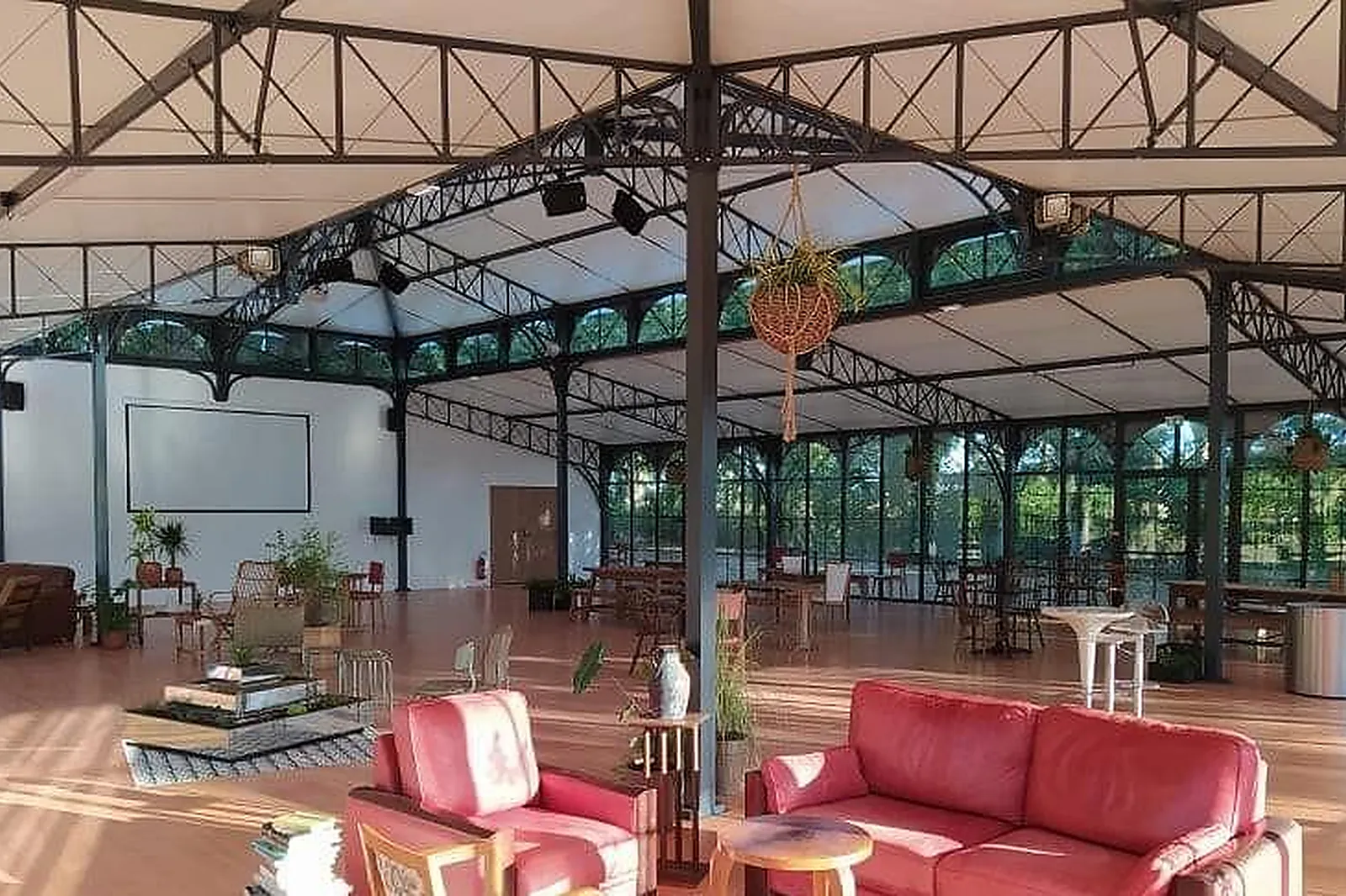 Lieux événementiels, CHÂTEAU DE LA MOTHE CHANDENIERS