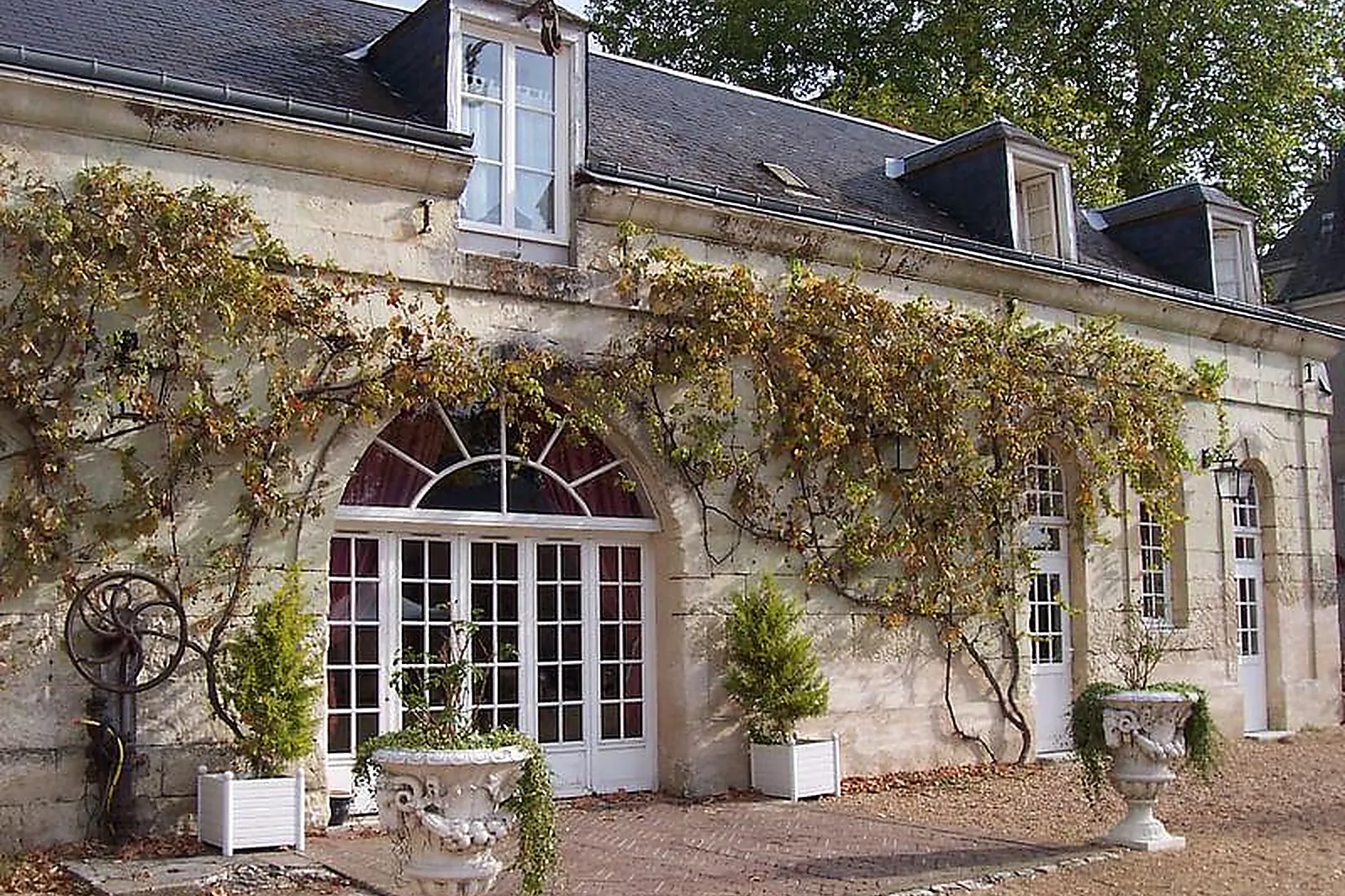 Lieux événementiels, CHÂTEAU DE LA MÉZIÈRE