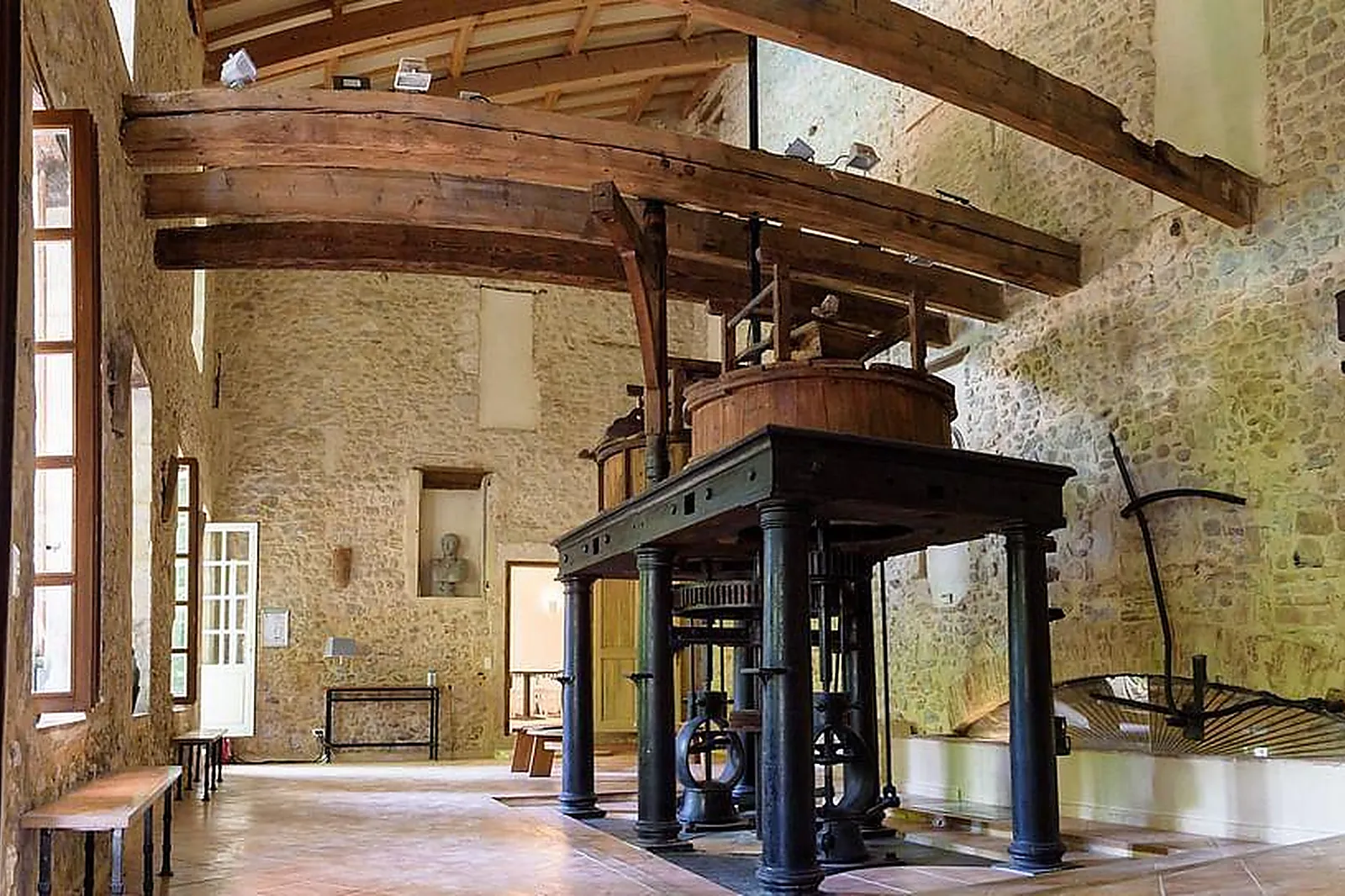 Lieux événementiels, CHÂTEAU DE LÉOGNAN