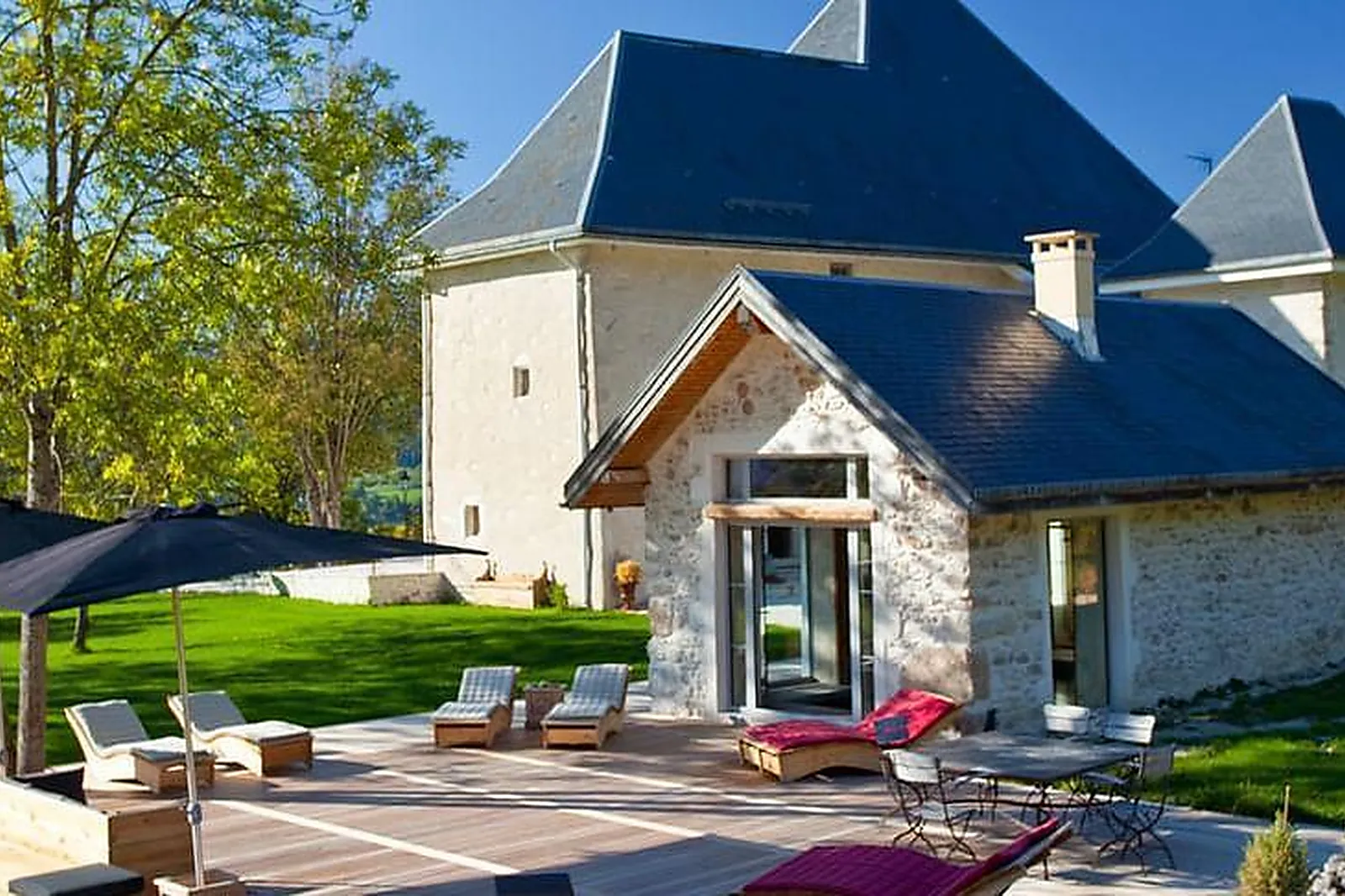 Lieux événementiels, CHÂTEAU DES GIRARDS