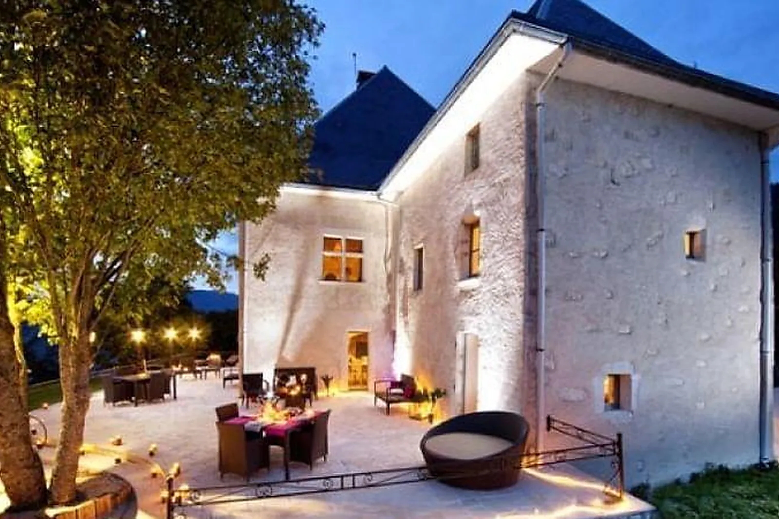 Lieux événementiels, CHÂTEAU DES GIRARDS