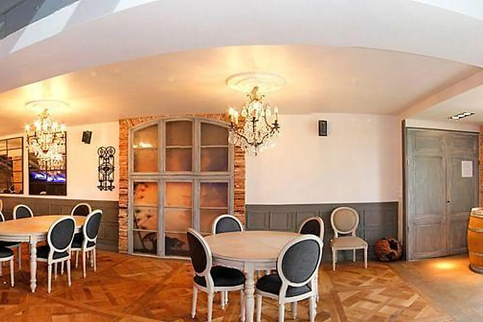 Lieux événementiels, CHÂTEAU DES GIRARDS