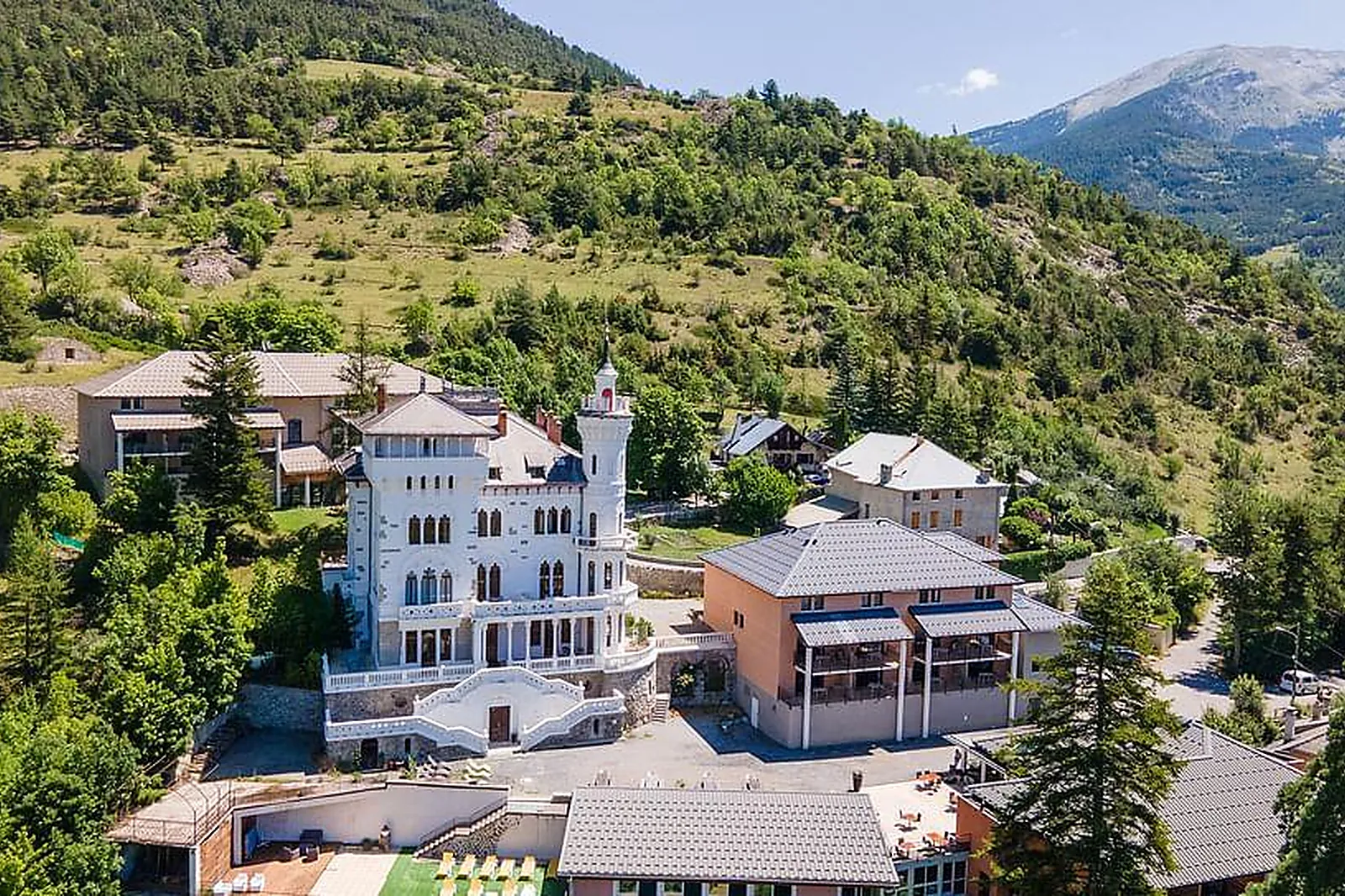 Lieux événementiels, CHÂTEAU DES MAGNANS