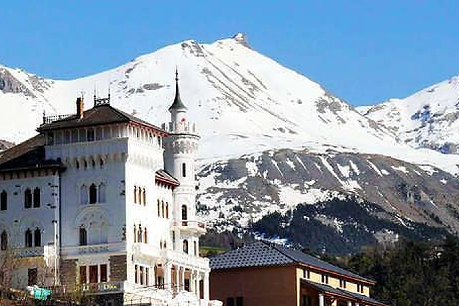Lieux événementiels, CHÂTEAU DES MAGNANS