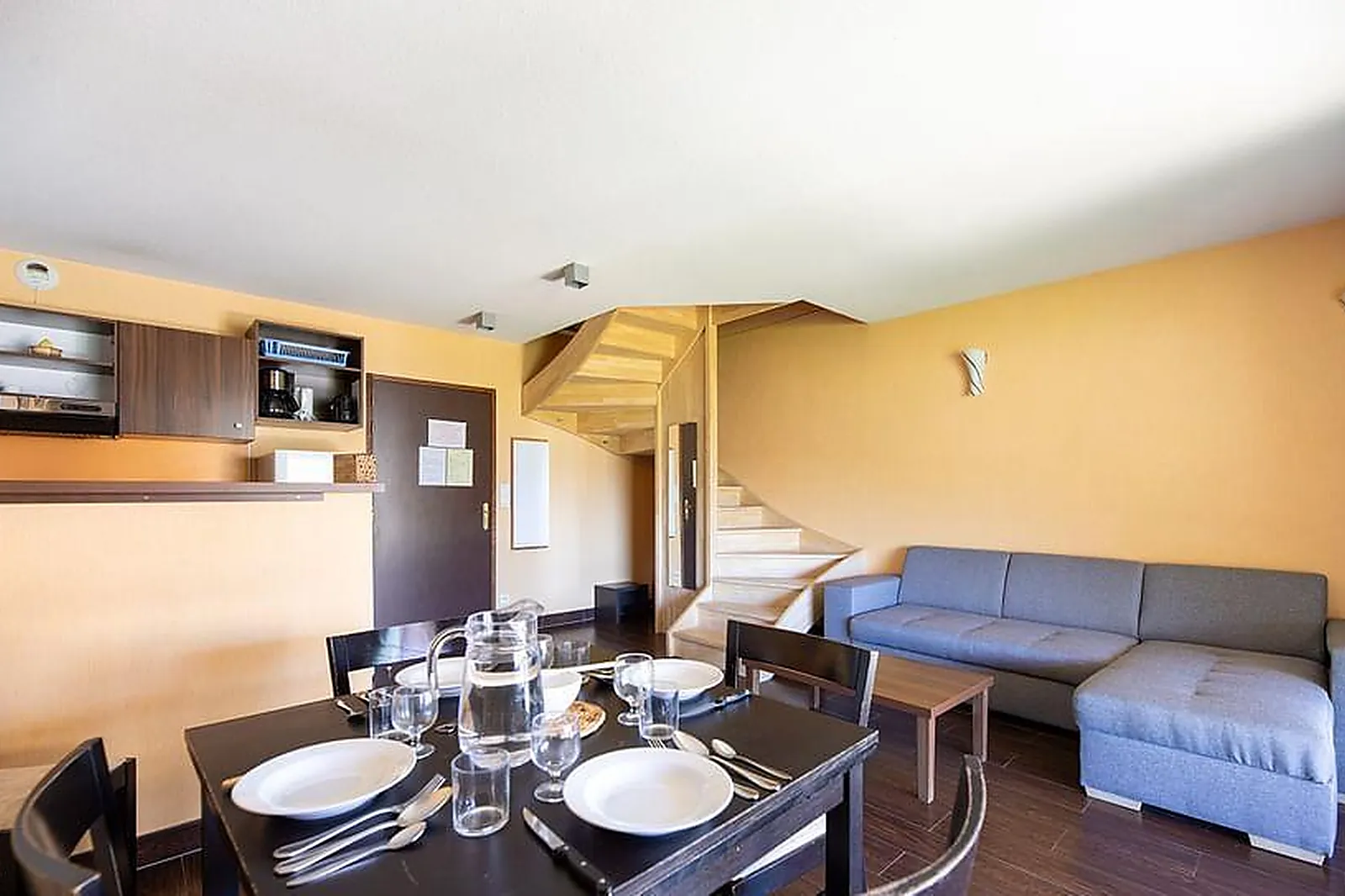 Lieux événementiels, CHÂTEAU DES MAGNANS