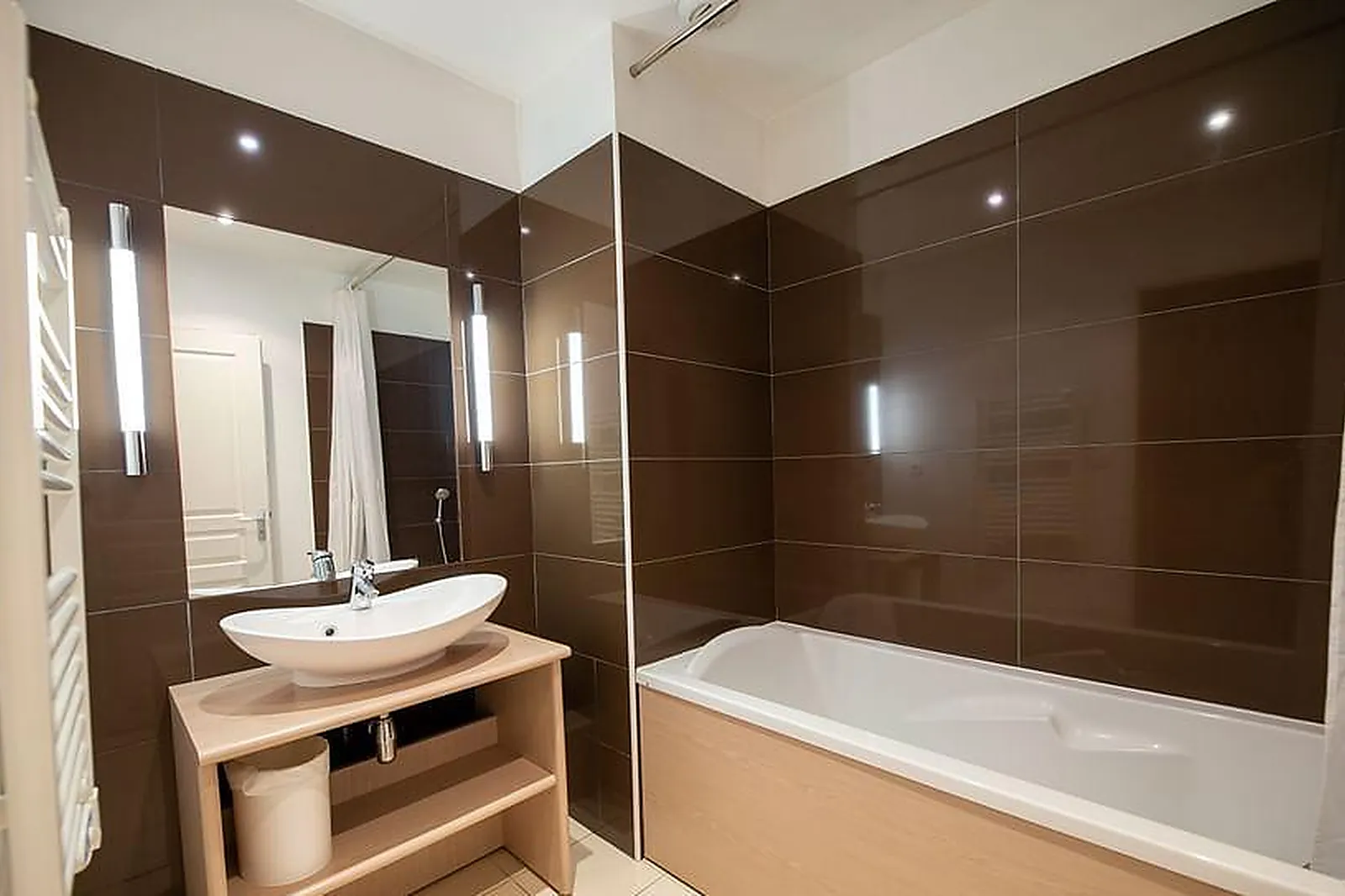 Lieux événementiels, CHÂTEAU DES MAGNANS