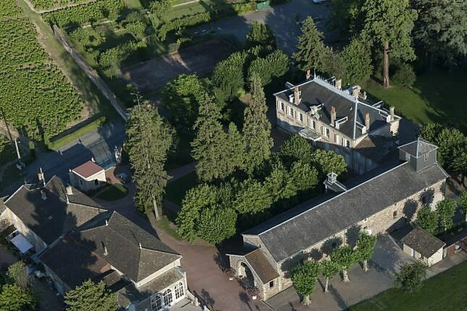 Lieux événementiels, CHÂTEAU DES RAVATYS