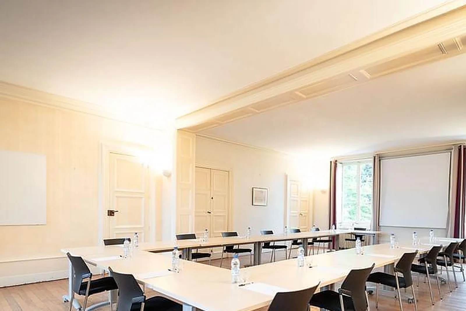 Lieux événementiels, CHÂTEAU DES RAVATYS