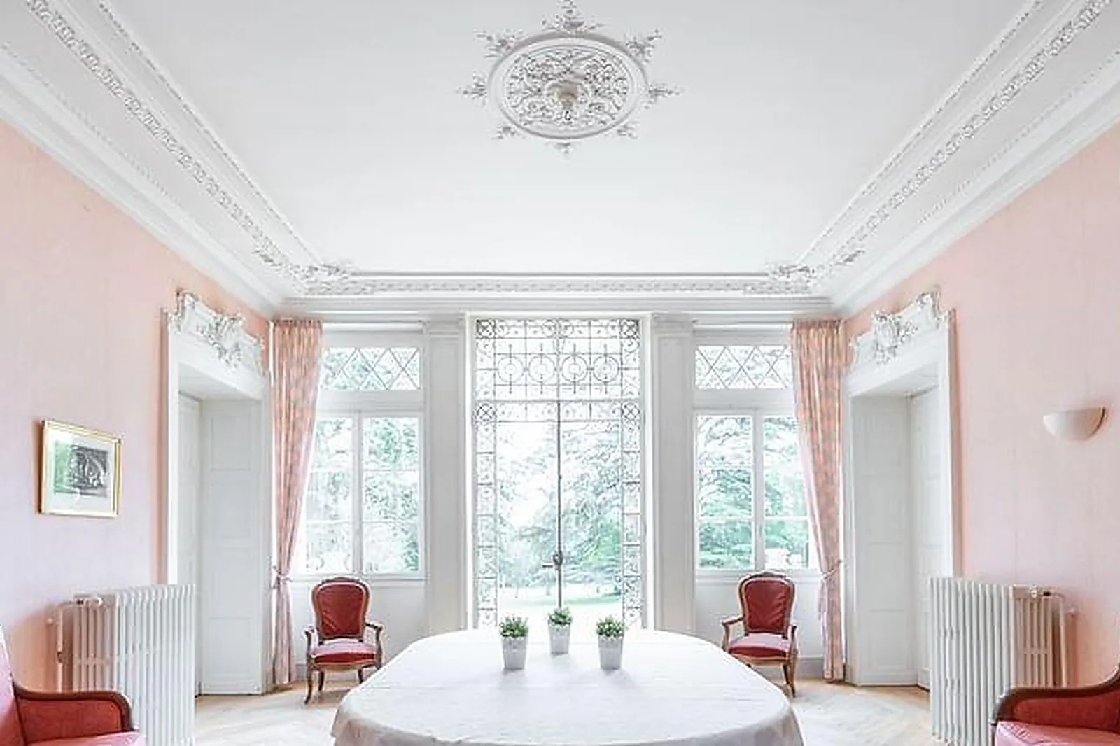 Lieux événementiels, CHÂTEAU DES RAVATYS