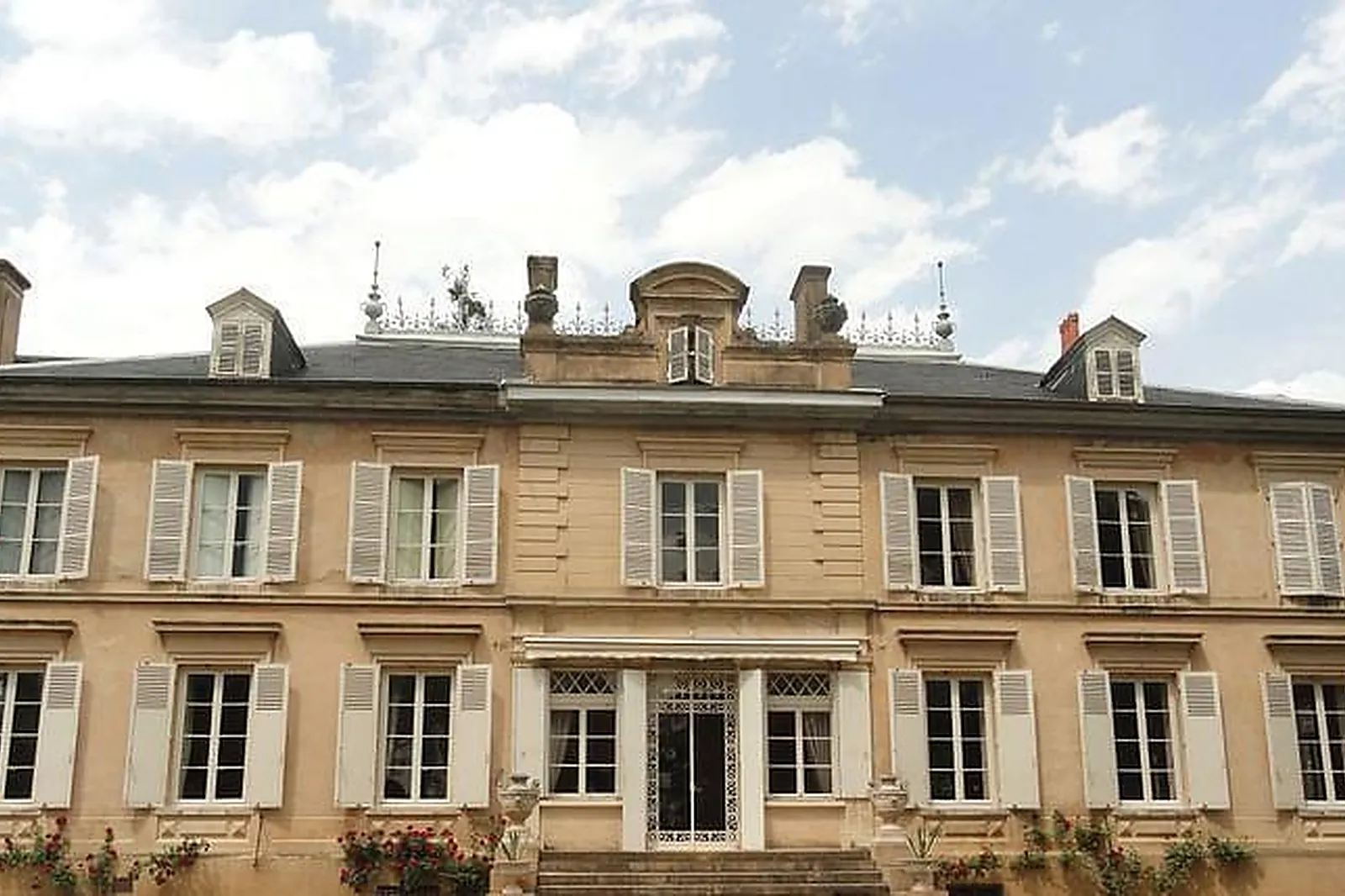 Lieux événementiels, CHÂTEAU DES RAVATYS