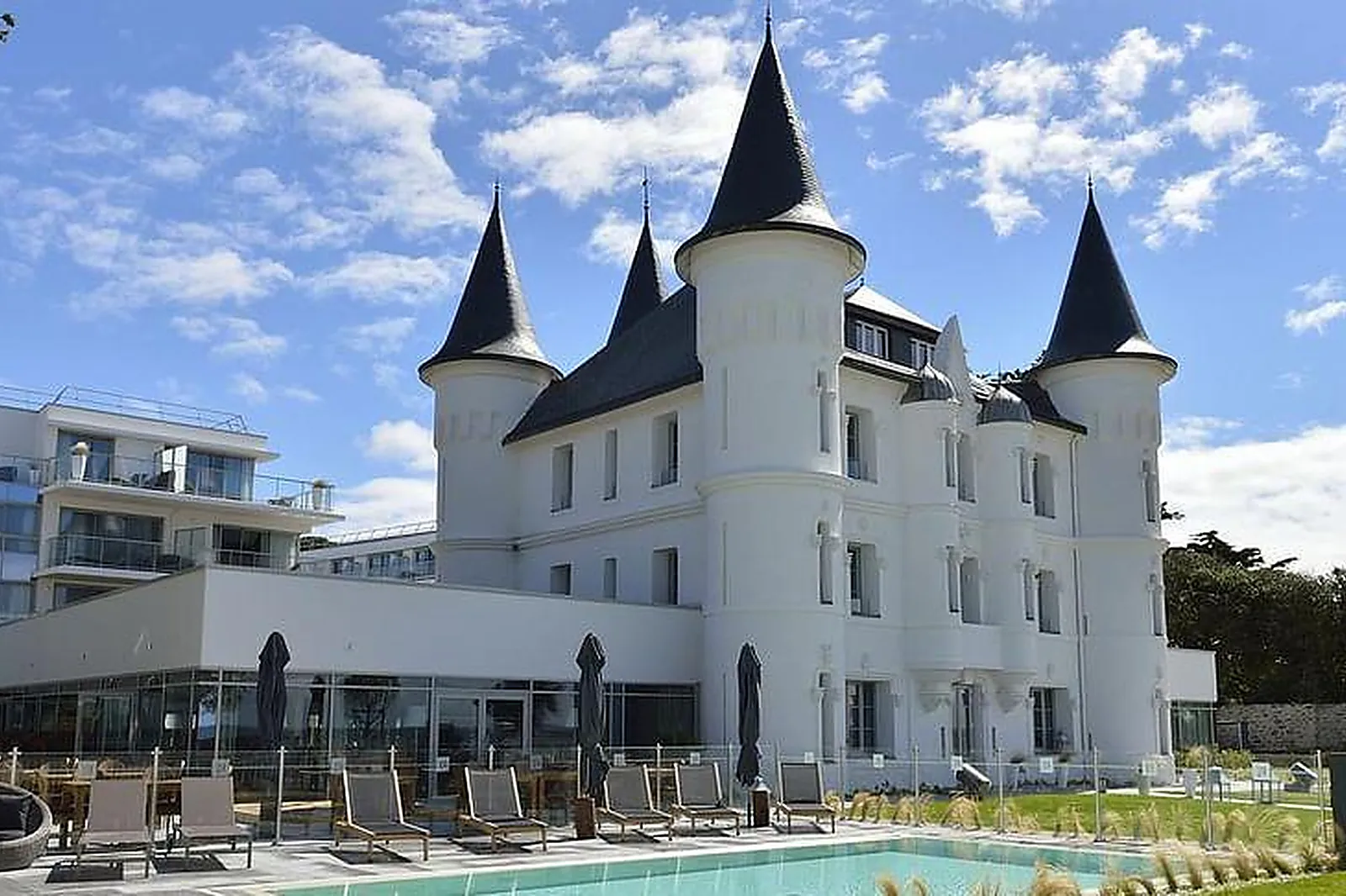 Lieux événementiels, CHÂTEAU DES TOURELLES THALASSO & SPA ****