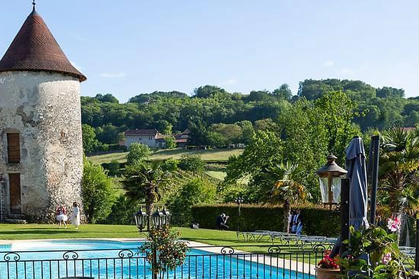 Lieux événementiels, CHÂTEAU DU CHAPEAU CORNU