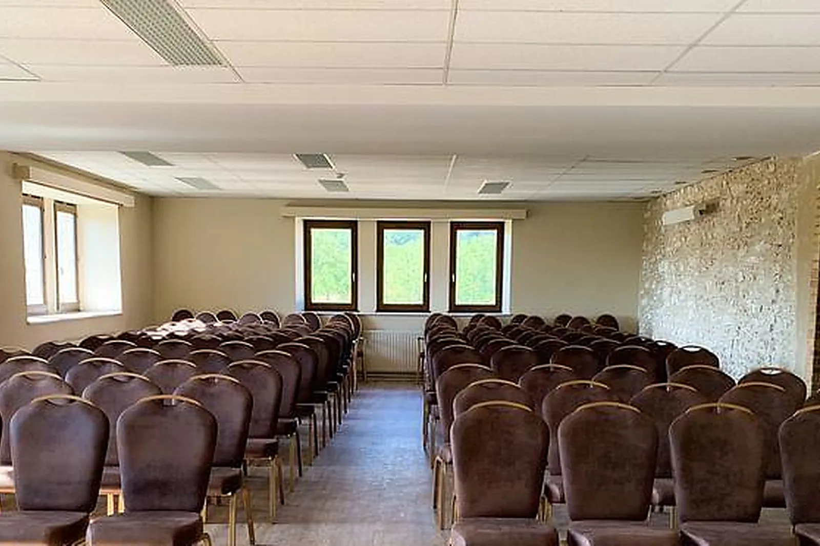 Lieux événementiels, CHÂTEAU DU CHAPEAU CORNU