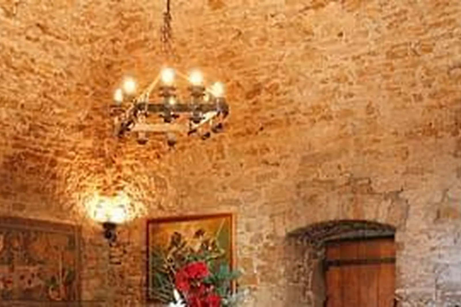 Lieux événementiels, CHÂTEAU DU CHAPEAU CORNU