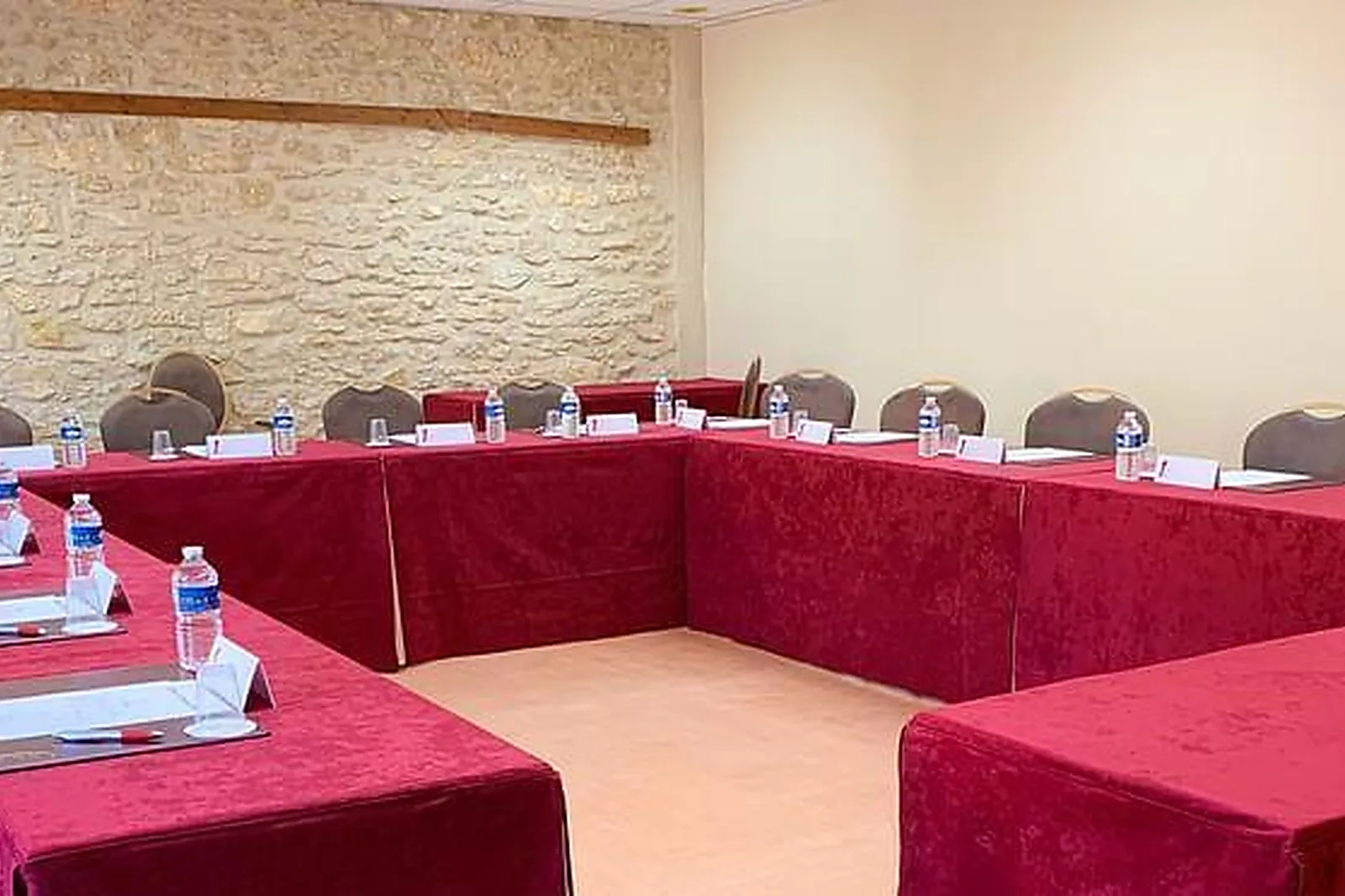 Lieux événementiels, CHÂTEAU DU CHAPEAU CORNU