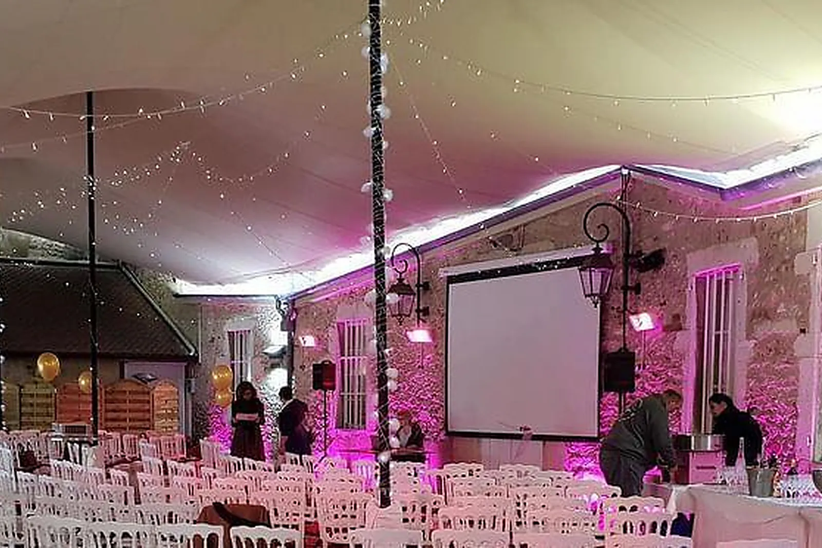 Lieux événementiels, CHÂTEAU DU CHAPEAU CORNU