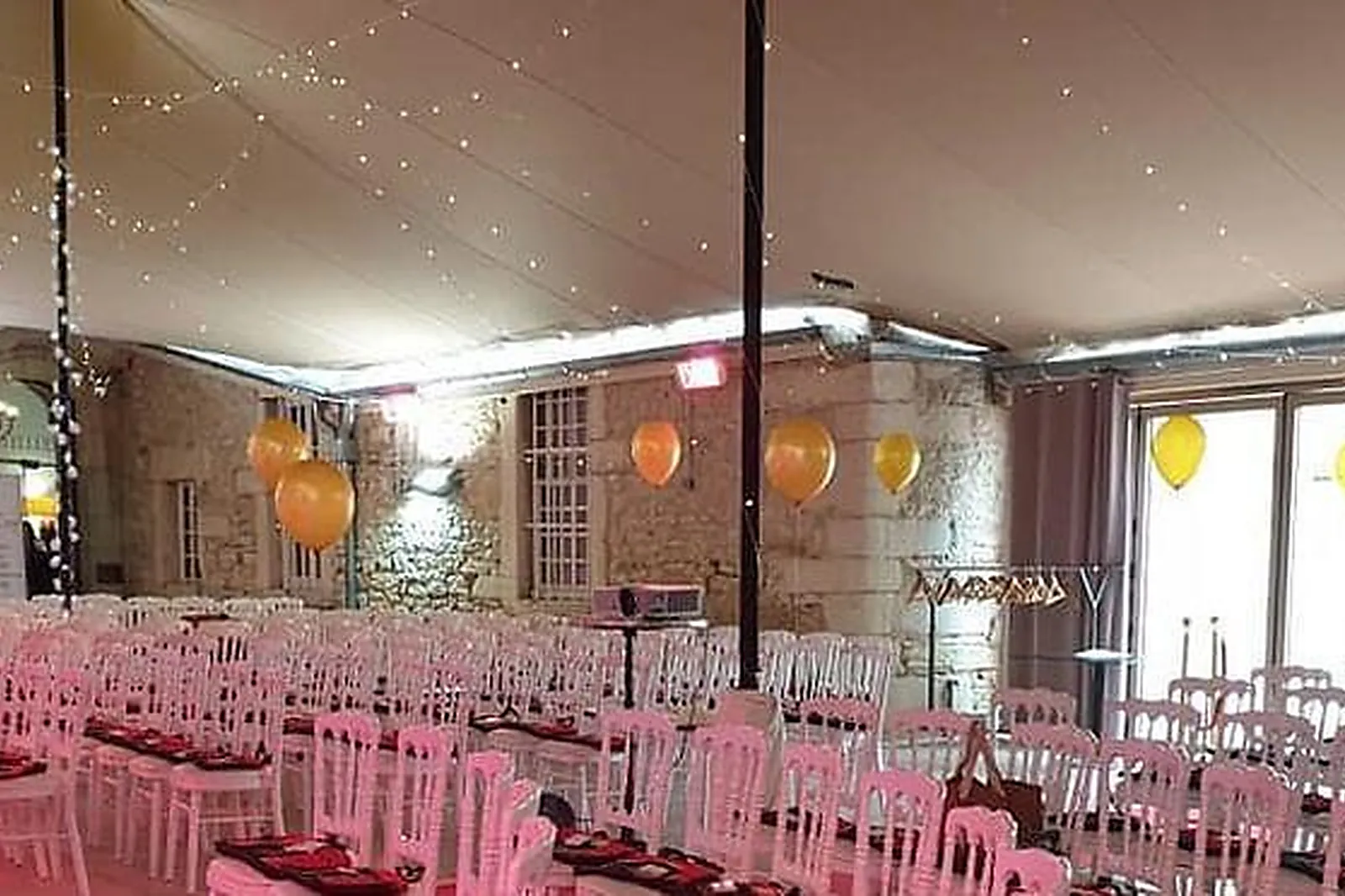 Lieux événementiels, CHÂTEAU DU CHAPEAU CORNU