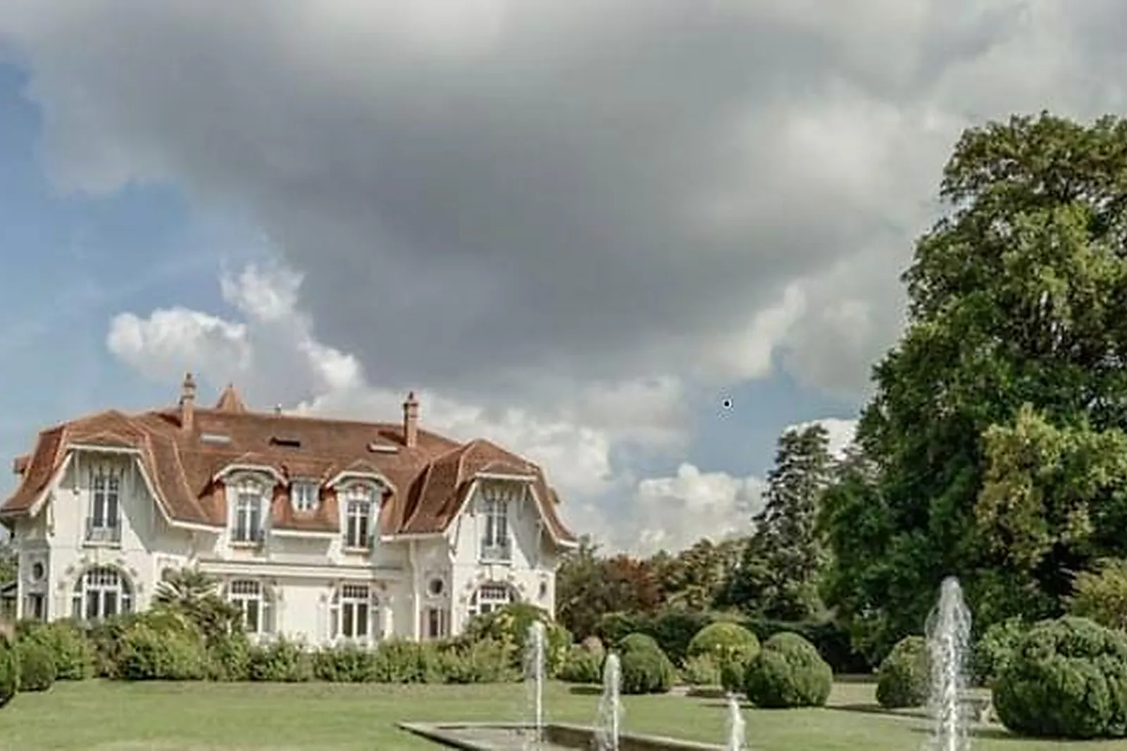 Lieux événementiels, CHÂTEAU DU CLAIR DE LUNE ****