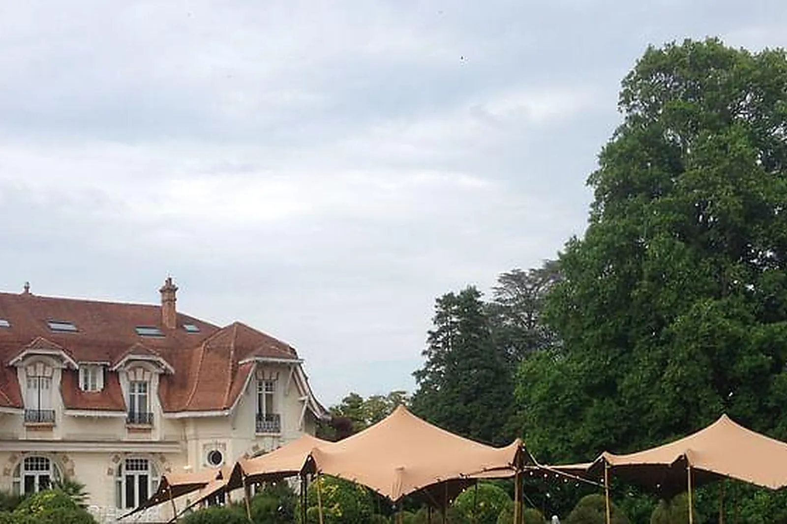 Lieux événementiels, CHÂTEAU DU CLAIR DE LUNE ****