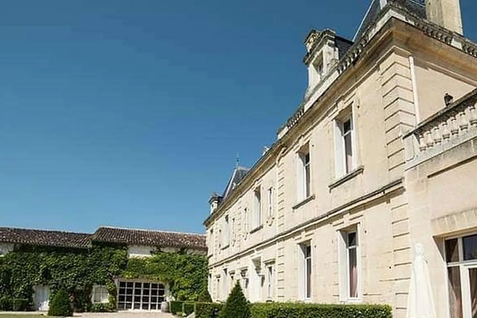 Lieux événementiels, CHÂTEAU DU MEYRE ***