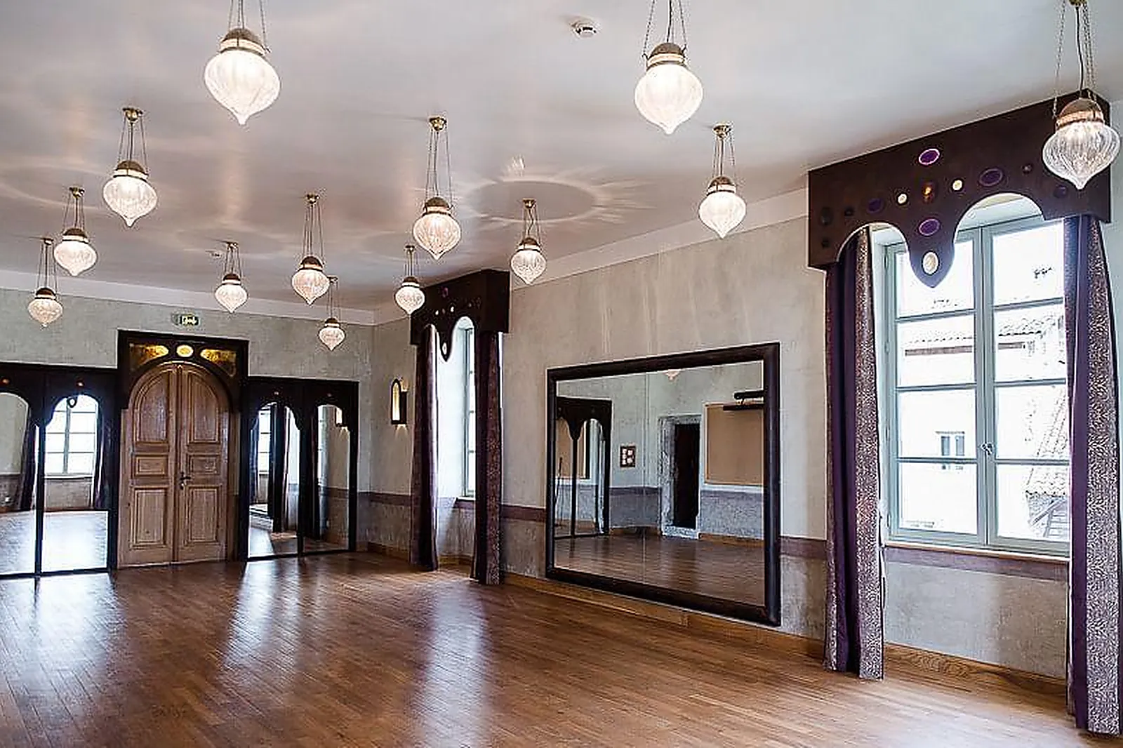 Lieux événementiels, CHÂTEAU DU MONTALIEU ***