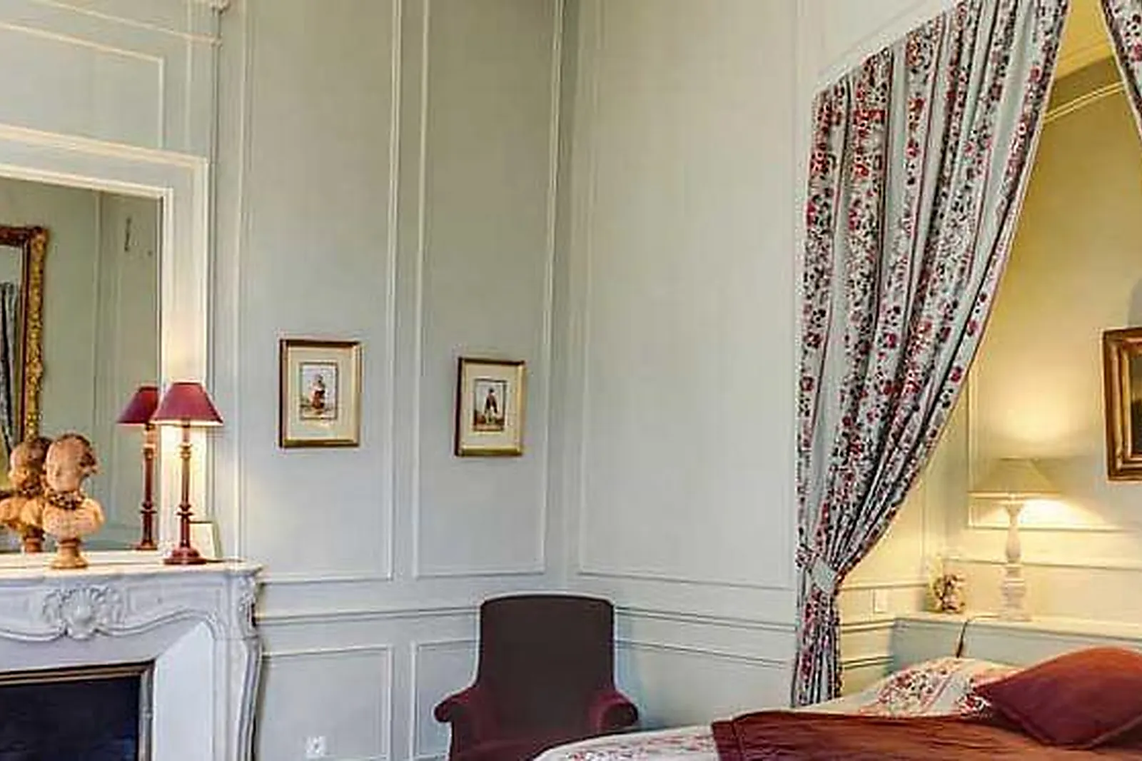 Lieux événementiels, CHÂTEAU D'ÉTOGES ****