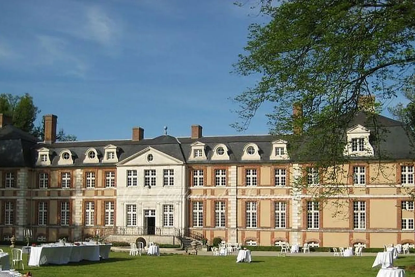 Lieux événementiels, CHÂTEAU D’ARGERONNE