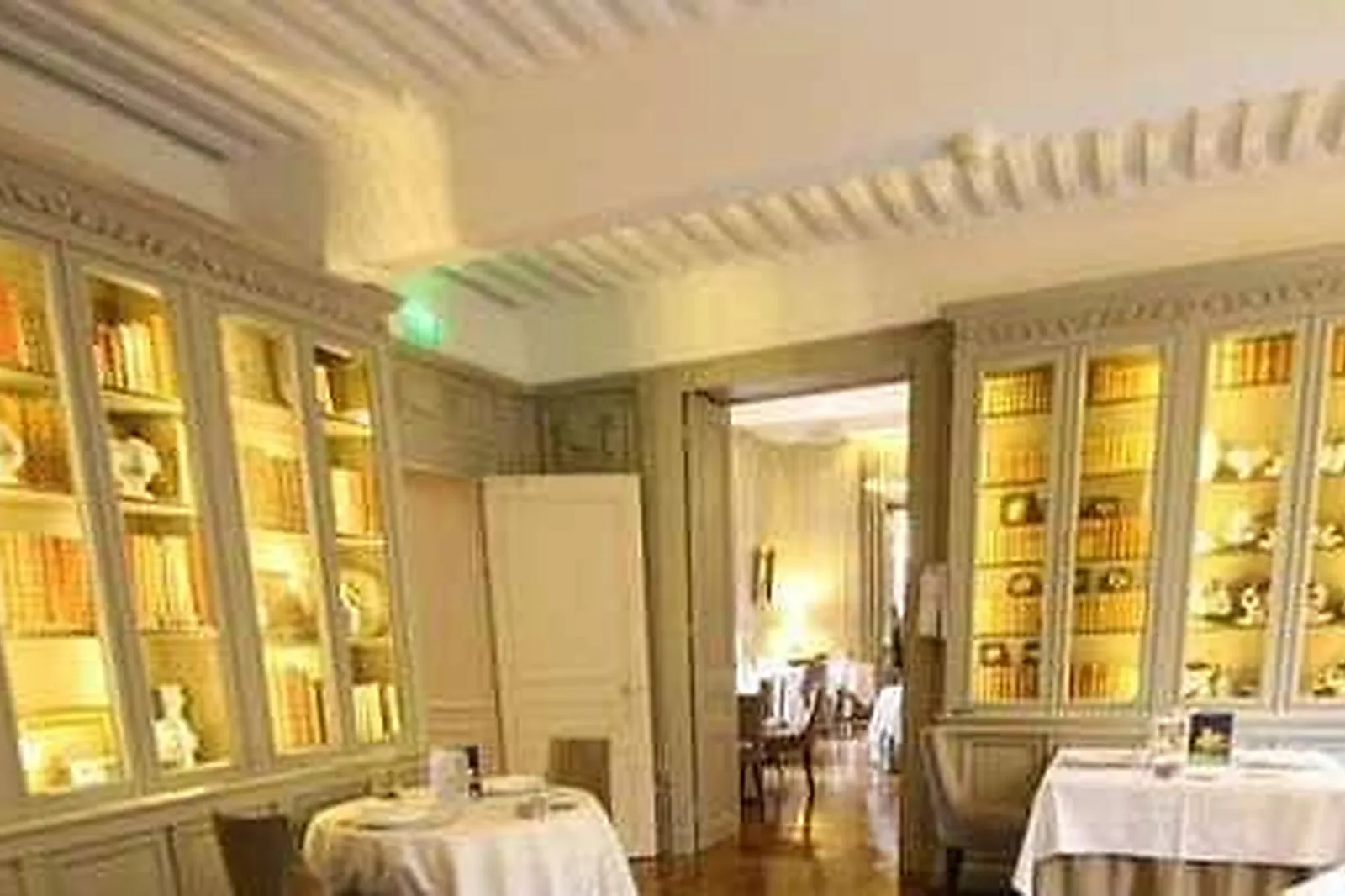 Lieux événementiels, CHÂTEAU ET SPA DE LA COMMANDERIE ***