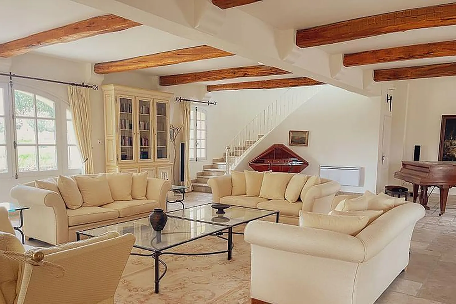 Lieux événementiels, CHÂTEAU LES CROSTES