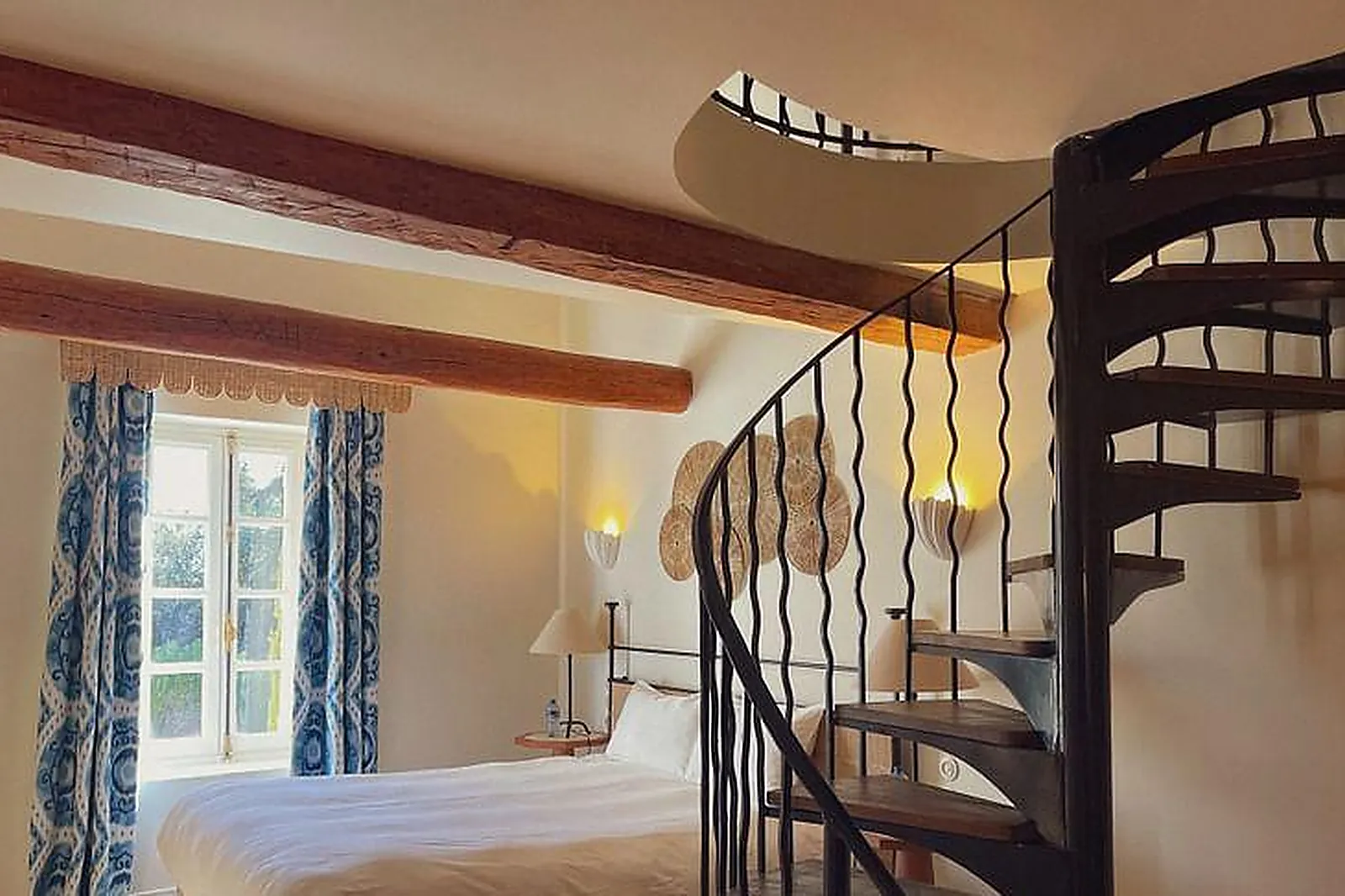 Lieux événementiels, CHÂTEAU LES CROSTES