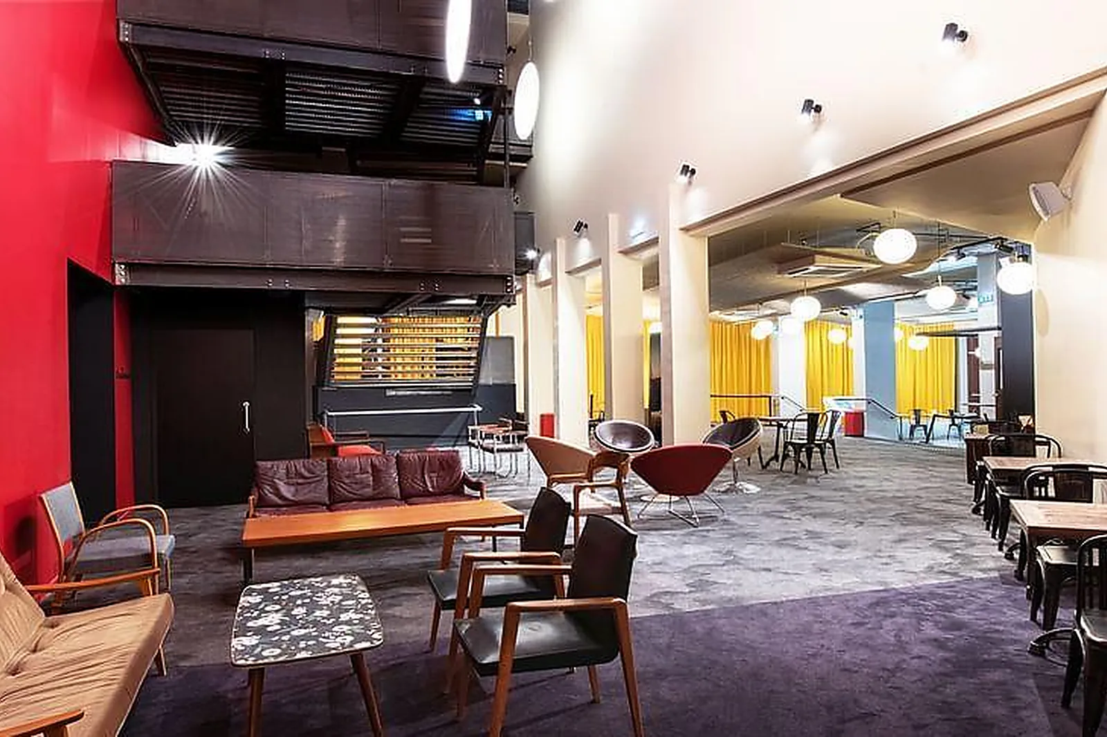 Lieux événementiels, CINÉMA LES VARIÉTÉS