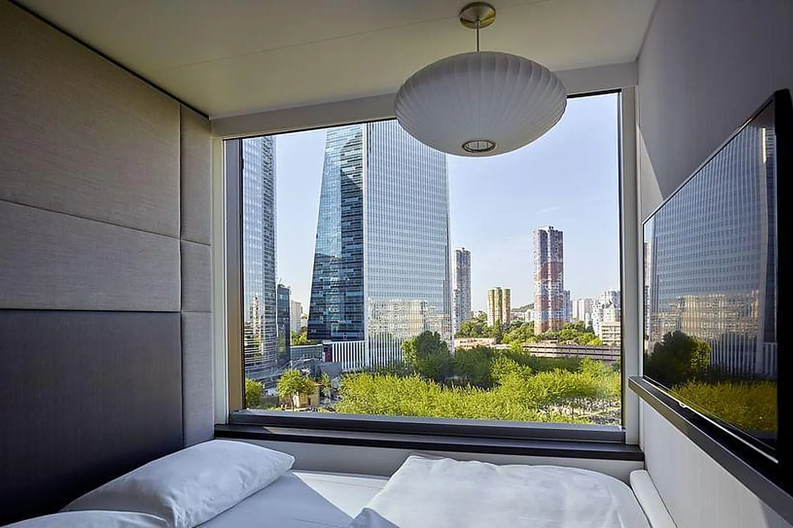 Lieux événementiels, CITIZENM LA DÉFENSE HÔTEL****