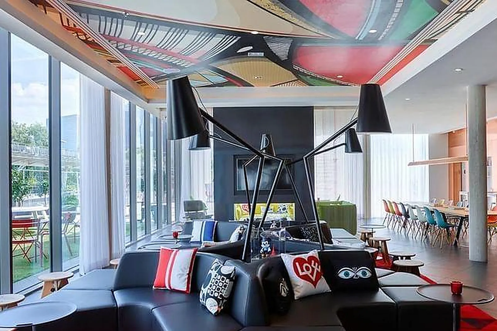 Lieux événementiels, CITIZENM LA DÉFENSE HÔTEL****