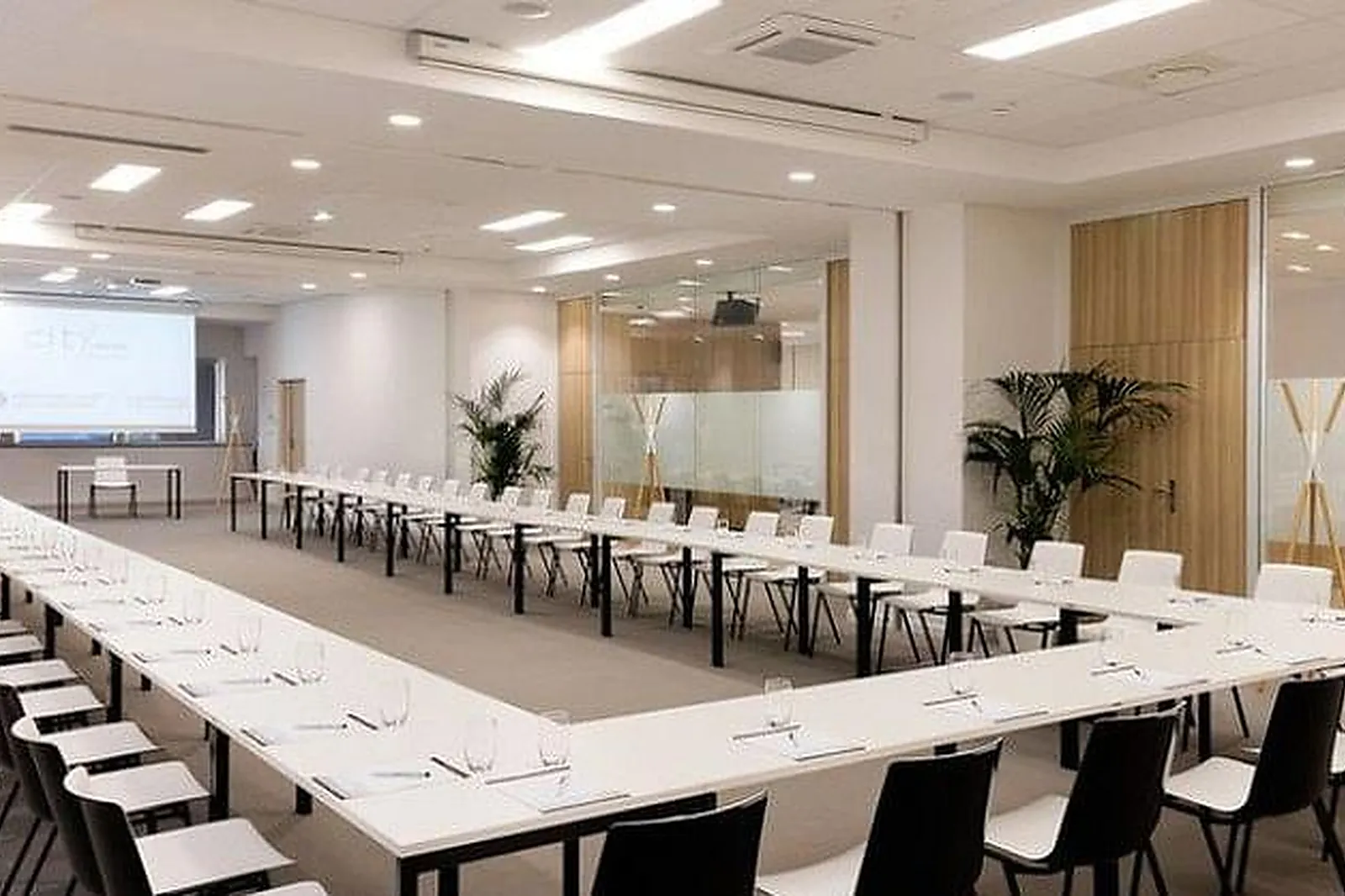 Lieux événementiels, MULTIBURO GARE SAINT LAZARE