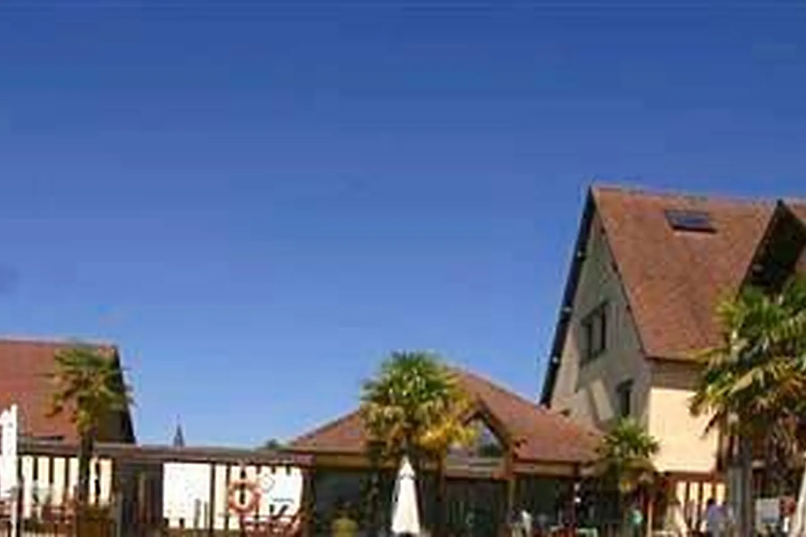 Lieux événementiels, CLOS DEAUVILLE SAINT - GATIEN ***