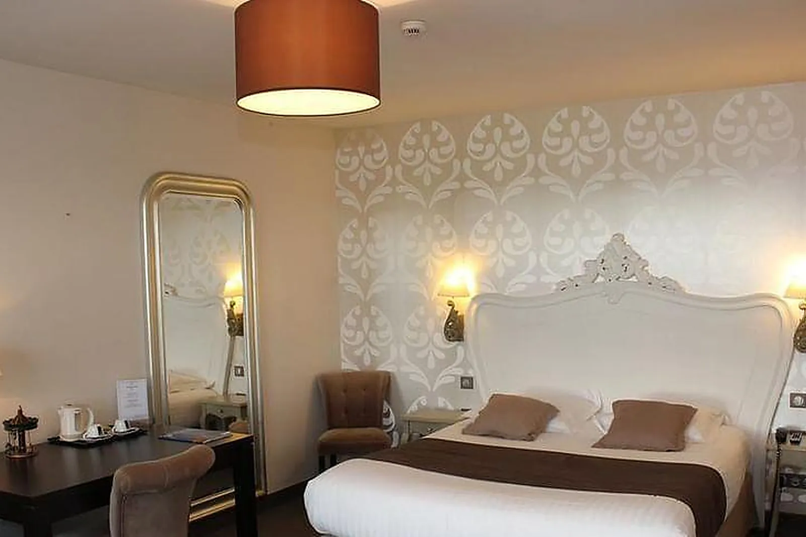 Lieux événementiels, CLOS DE LA VAUPALIÈRE ***