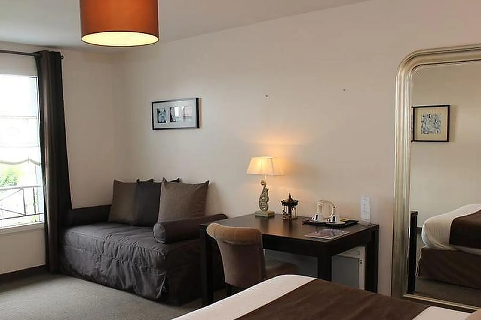 Lieux événementiels, CLOS DE LA VAUPALIÈRE ***