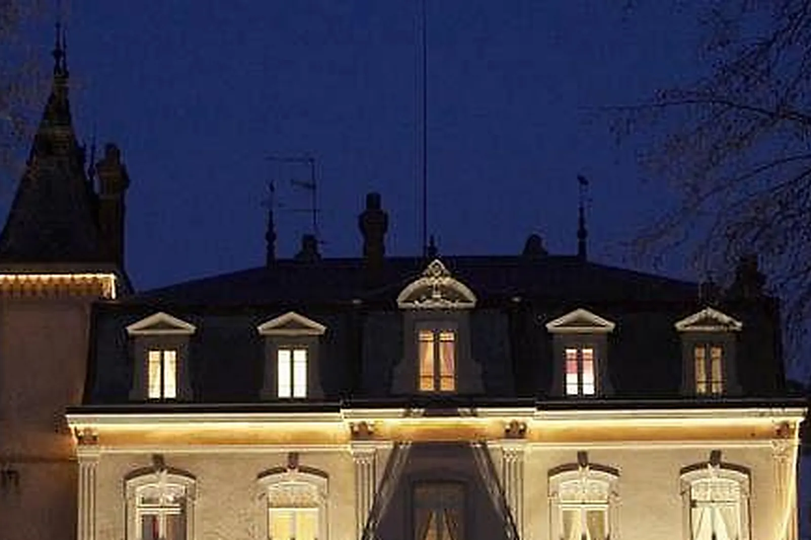 Lieux événementiels, CLOS DES TOURELLES ***