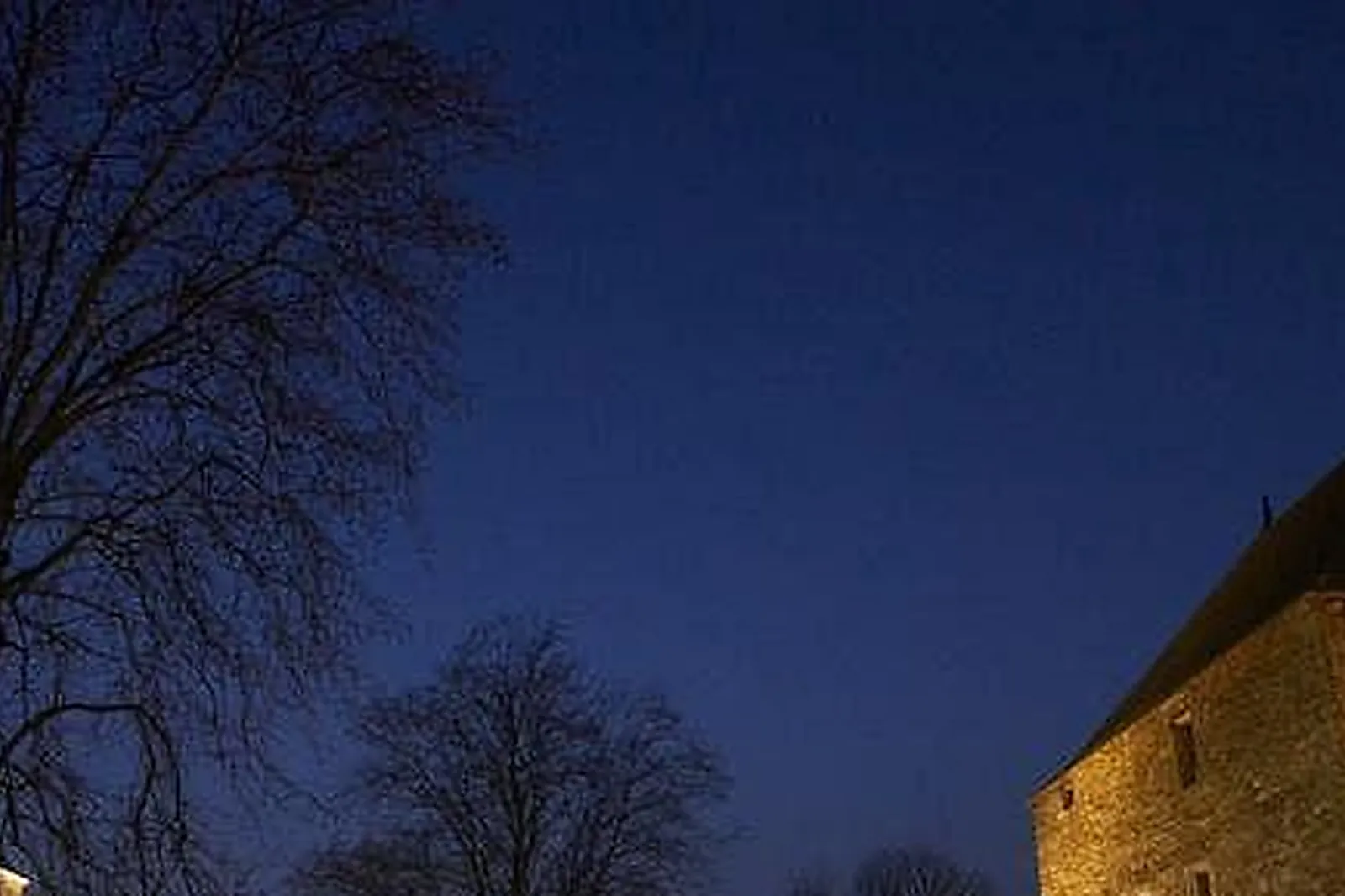 Lieux événementiels, CLOS DES TOURELLES ***