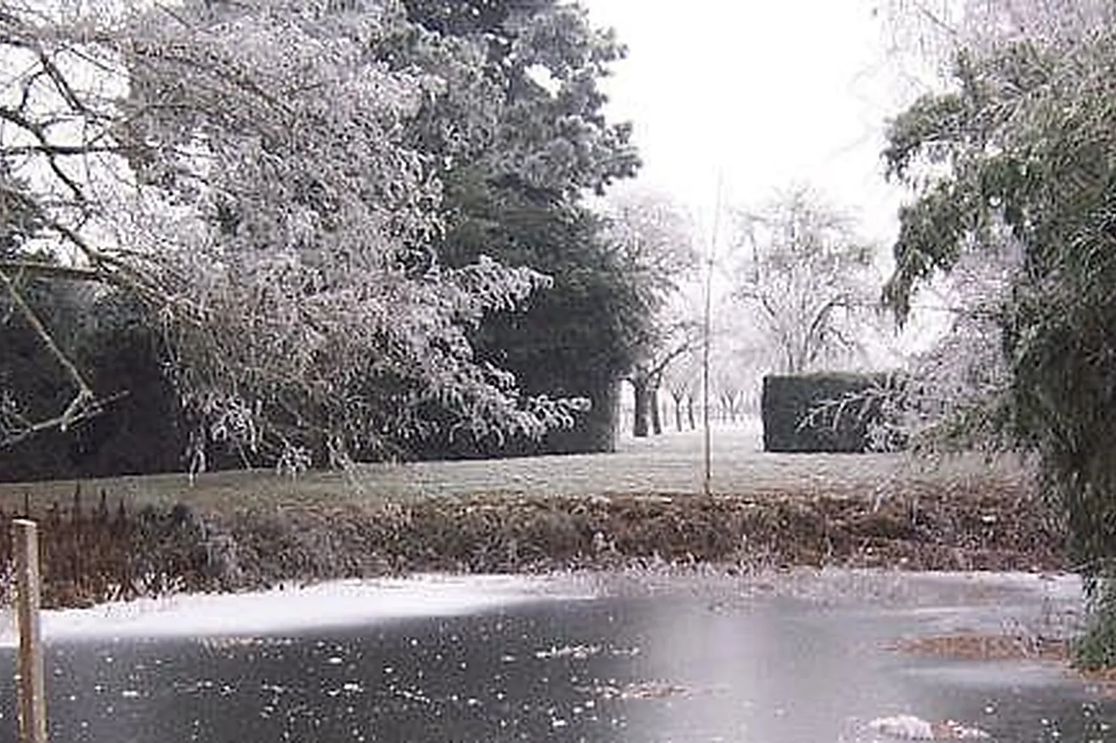 Lieux événementiels, CLOS DES TOURELLES ***