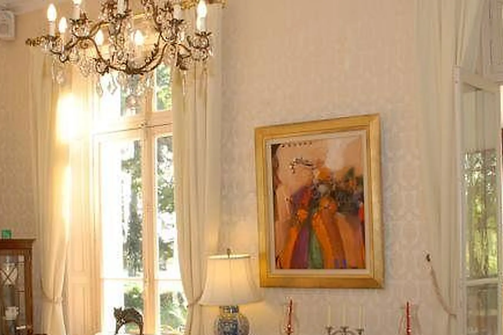 Lieux événementiels, CLOS DES TOURELLES ***