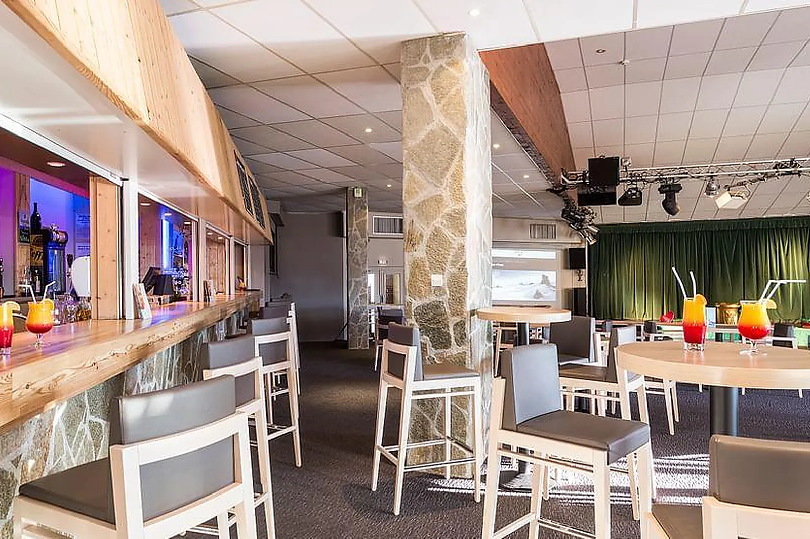 Lieux événementiels, CLUB MMV LES BERGERS VILLAGE VACANCES ****