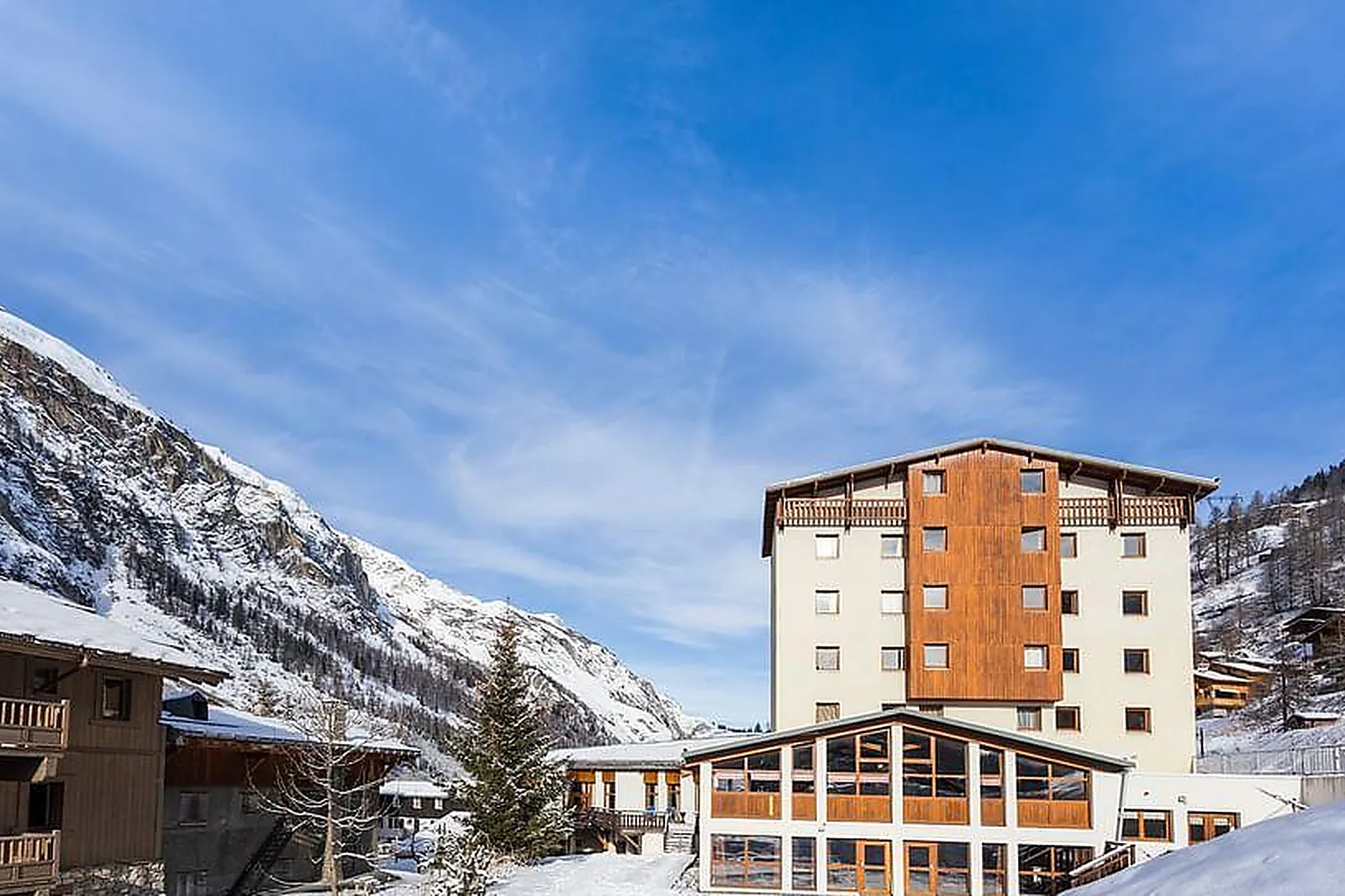 Lieux événementiels, CLUB MMV LES BRÉVIÈRES VILLAGE VACANCES ****