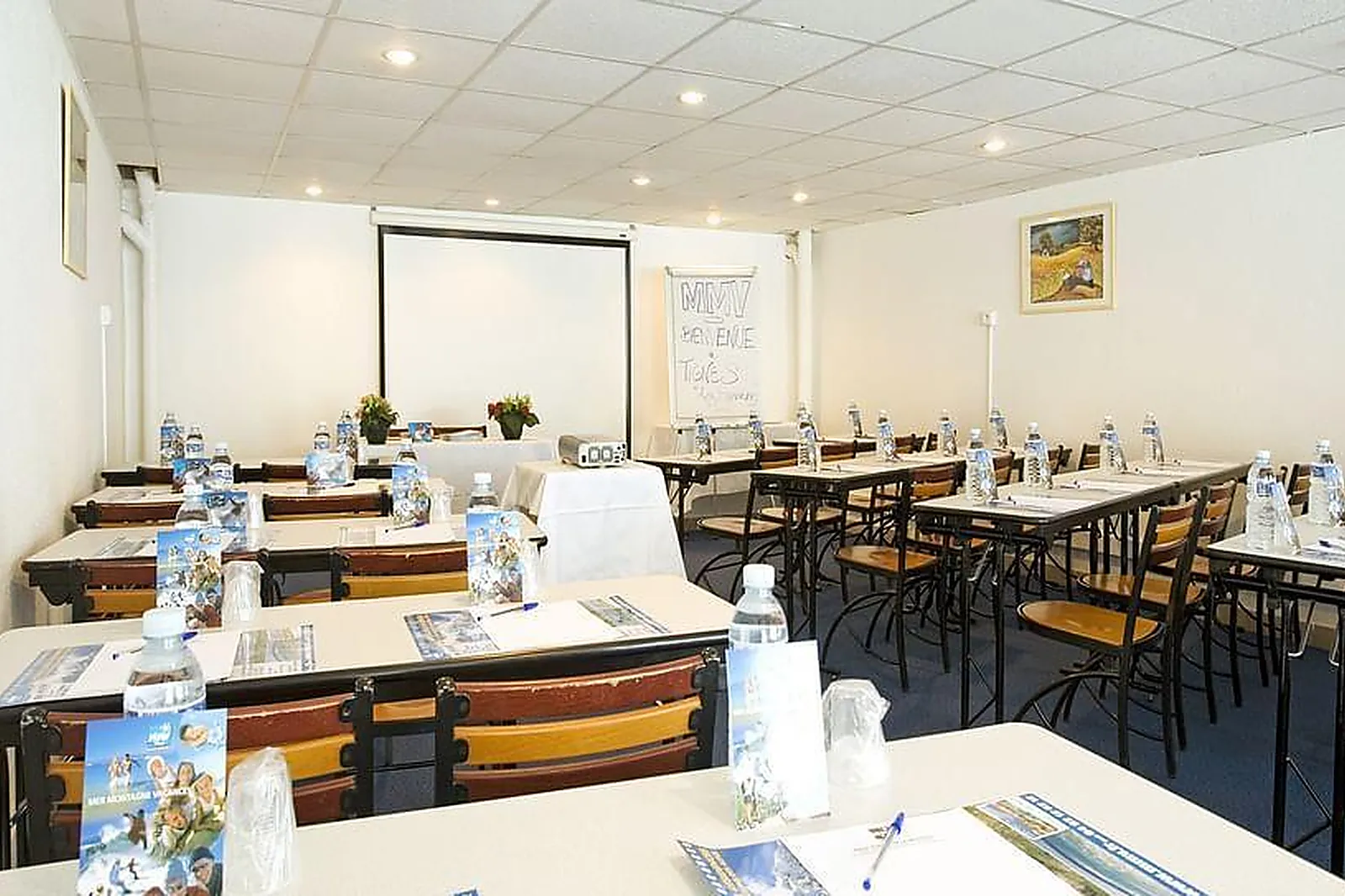 Lieux événementiels, CLUB MMV LES BRÉVIÈRES VILLAGE VACANCES ****