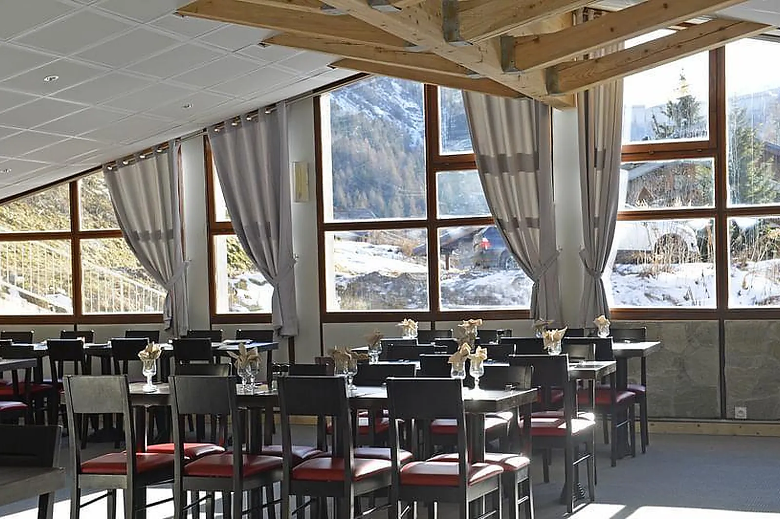 Lieux événementiels, CLUB MMV LES BRÉVIÈRES VILLAGE VACANCES ****