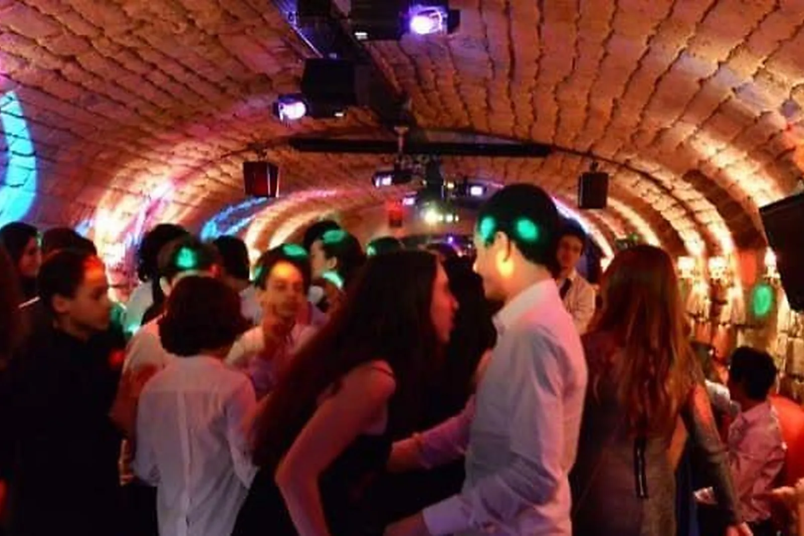 Lieux événementiels, CLUB DES ANGLAIS